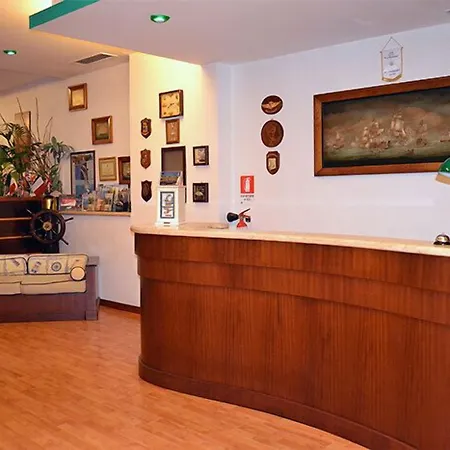 La Bussola Hotel 3*